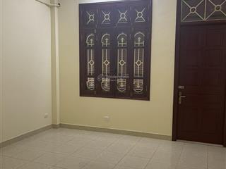 Cho thuê nhà nguyễn hoàng  từ liêm dt 36m x 5 tầng, phân lô, ôtô đỗ giá thuê 12tr/th