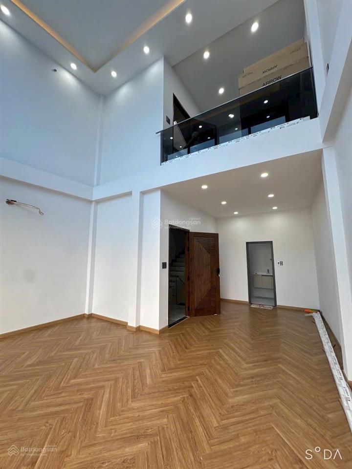 Nhà đẹp hiếm ngang trên 5m hẻm xe hơi khu hồng bàng, q.11