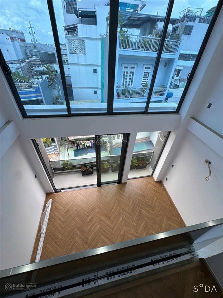 Nhà đẹp hiếm ngang trên 5m hẻm xe hơi khu hồng bàng, q.11