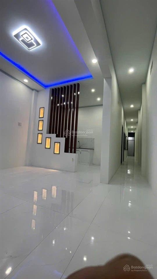 Bán nhà p tân an.củ gần chợ bến the cách huỳnh thị hiếu 100m 3 phòng ngủ . sân ôtô 7 chỗ
dt 4.5