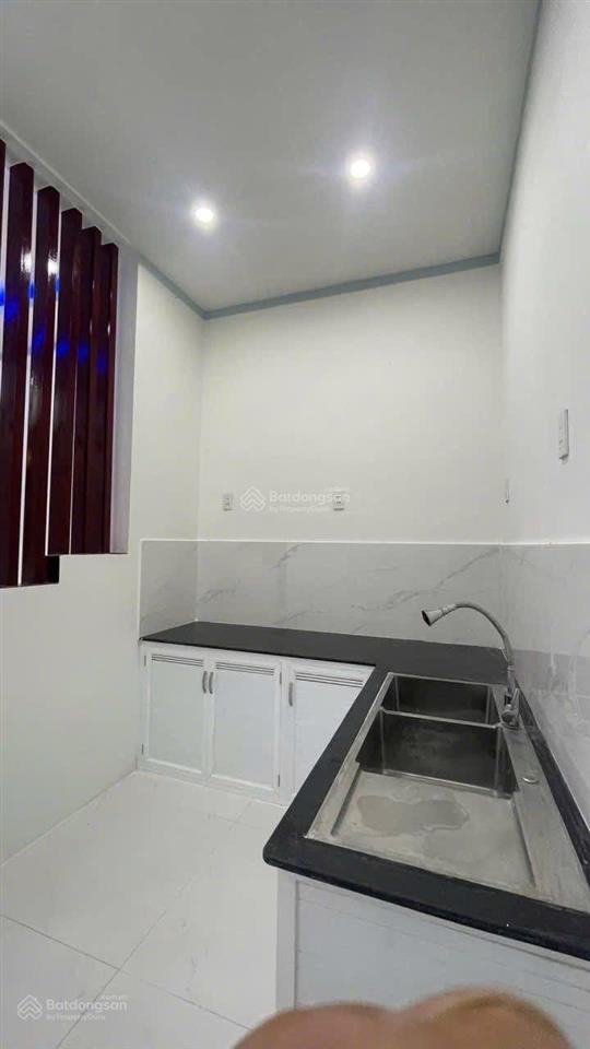 Bán nhà p tân an.củ gần chợ bến the cách huỳnh thị hiếu 100m 3 phòng ngủ . sân ôtô 7 chỗ
dt 4.5