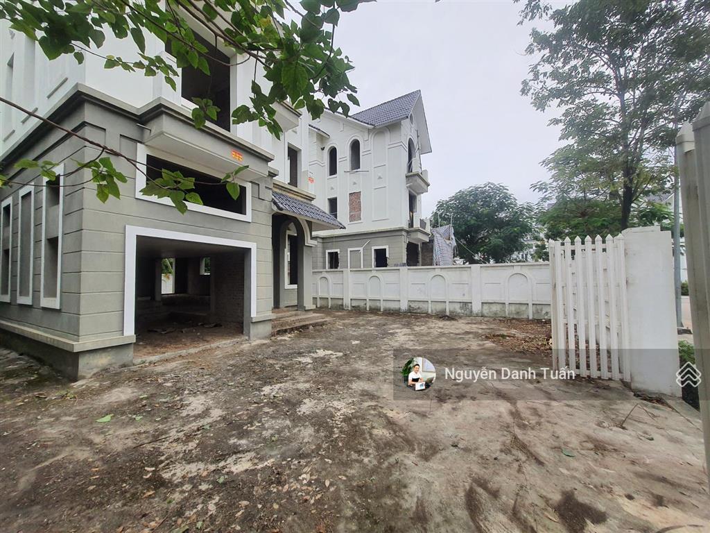 Cần bán a4329 80m2 mặt tiền 5m geleximco. hoàn thiện đẹp, sổ sẵn. đang cho thuê 250 tr/năm