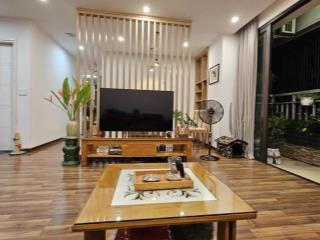 (Tin thật 100%) CH lô góc 90m2 x 2PN có lốt ô tô tại CC Hòa Phát - Ban công Đông Bắc - NT