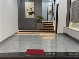 Bán nhà trần cung,52m,5 tầng thang máy, lô góc, ngõ thông rộng, gần ôtô giá 10.45 tỷ,dân xây.