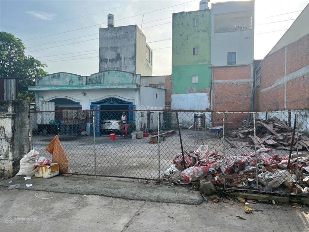 Bán 3 lô đất đường 18b xhh 8m giá 16.8 tỷ