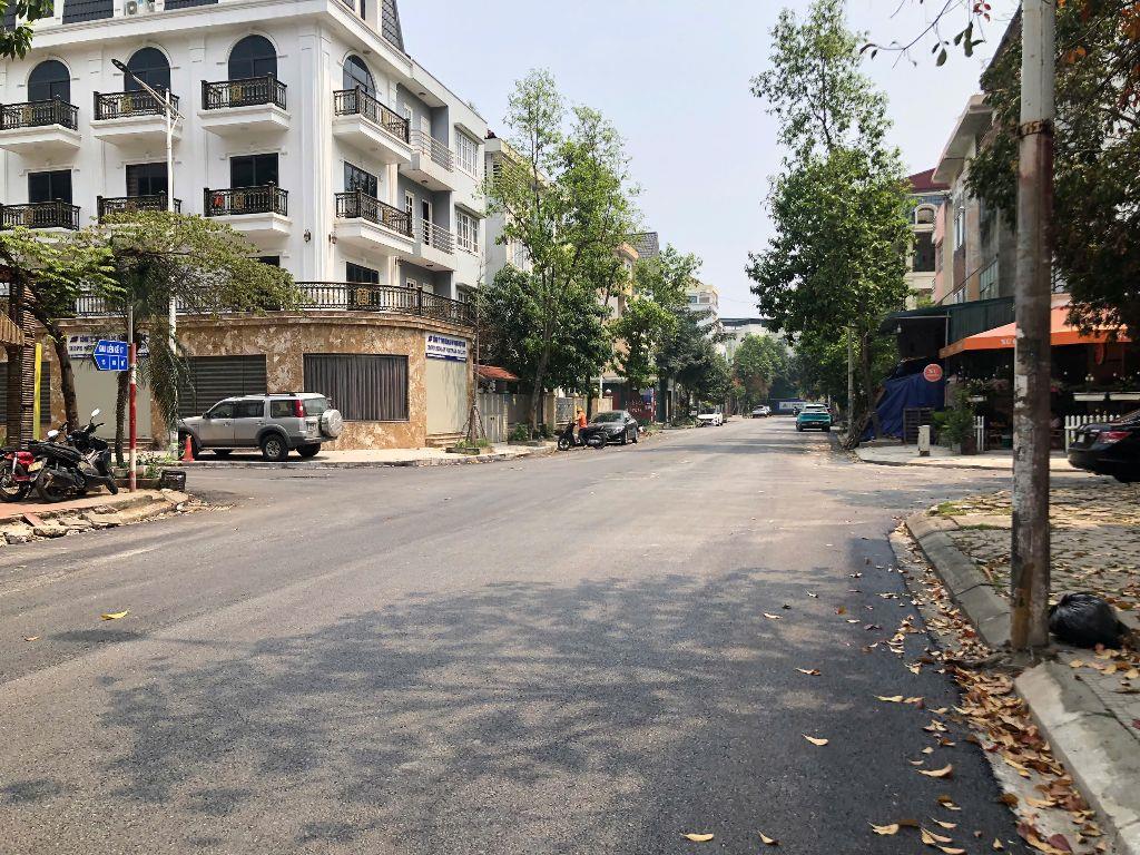 BÁN LIỀN KỀ VĂN KHÊ, HÀ ĐÔNG – 5 TẦNG THANG MÁY - LH 0932708823