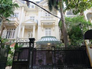 BIỆT THỰ QUẢNG AN, TÂY HỒ - KHU VỰC VIP - LÔ GÓC 3 MẶT THOÁNG