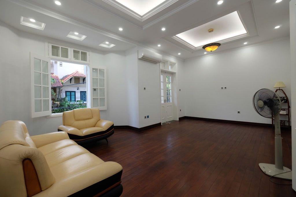 BIỆT THỰ QUẢNG AN, TÂY HỒ - KHU VỰC VIP - LÔ GÓC 3 MẶT THOÁNG