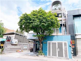 Bán nhà đẹp hiếm có  góc 2mt nguyễn xuân khoát, phường tân thành, quận tân phú. đúc 3 tấm đẹp.