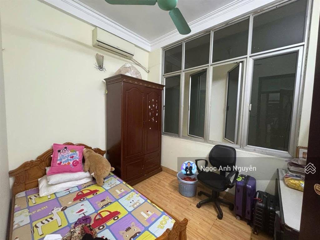 Bán nhà 5 tầng phân lô phố nguyễn chí thanh đống đa  39m2  ô tô lưu thông, kinh doanh tấp nập