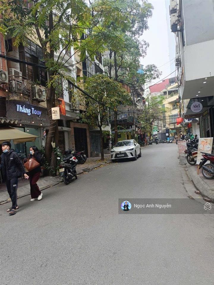 Bán nhà 5 tầng phân lô phố nguyễn chí thanh đống đa  39m2  ô tô lưu thông, kinh doanh tấp nập