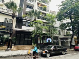Bán nhà 5 tầng phân lô phố nguyễn chí thanh đống đa  39m2  ô tô lưu thông, kinh doanh tấp nập