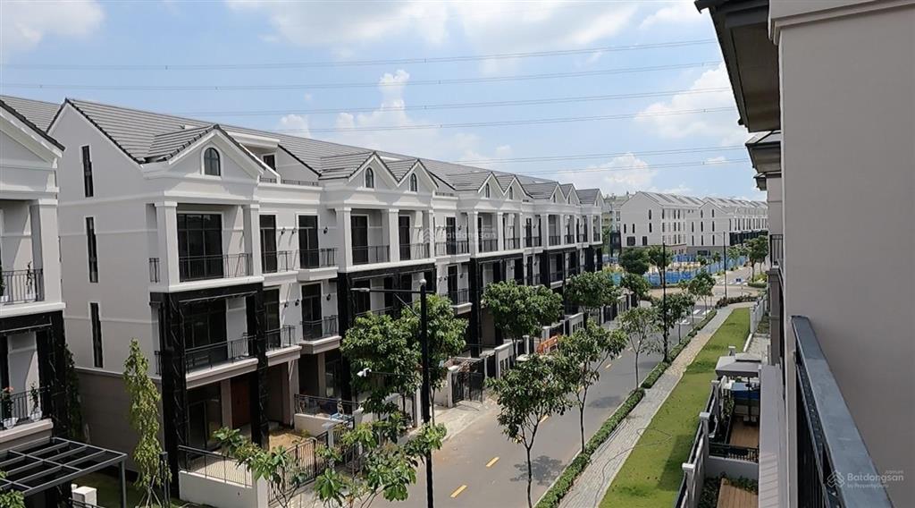 Cần bán gấp nhà phố 7x17m gs metrocity, giá tốt nhất khu