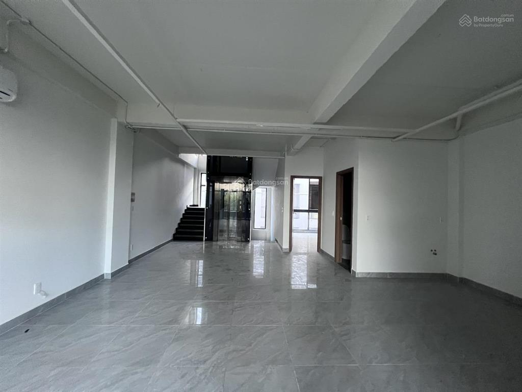 Chính chủ cho thuê shophouse gs metrocity, mặt tiền nguyễn hữu thọ, giá chỉ 10 triệu