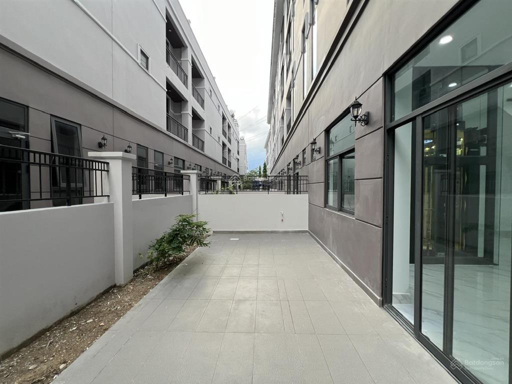 Chính chủ cho thuê shophouse gs metrocity, mặt tiền nguyễn hữu thọ, giá chỉ 10 triệu