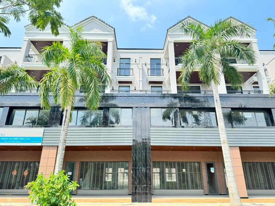 Chính chủ cho thuê shophouse gs metrocity, mặt tiền nguyễn hữu thọ, giá chỉ 10 triệu