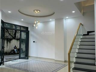 Xe hơi ngủ nhà  xe hơi đỗ trước nhà! bán căn lê quang định (37m2)  4 tầng. khu an ninh, yên tĩnh.
