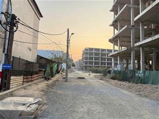 Siêu phẩm trâu quỳ lô góc cực đẹp 80m2 đường 13m vỉa hè 2 bên, giá 13.1 tỷ