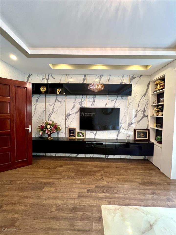 Bán nhà hoàng văn thái 60m2, 5t lô góc, thang máy chờ gara ô tô, kinh doanh  văn phòng nhỉnh 17tỷ