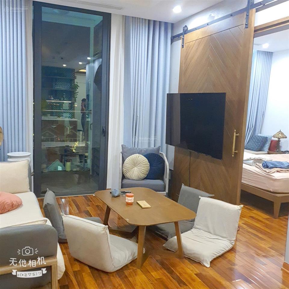 Cho thuê căn hộ 2 pn toà s1 ban công hướng đông nam full đồ tầng 9 tại vinhomes symphony