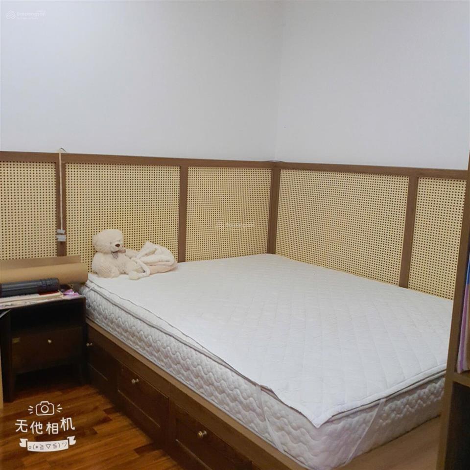 Cho thuê căn hộ 2 pn toà s1 ban công hướng đông nam full đồ tầng 9 tại vinhomes symphony