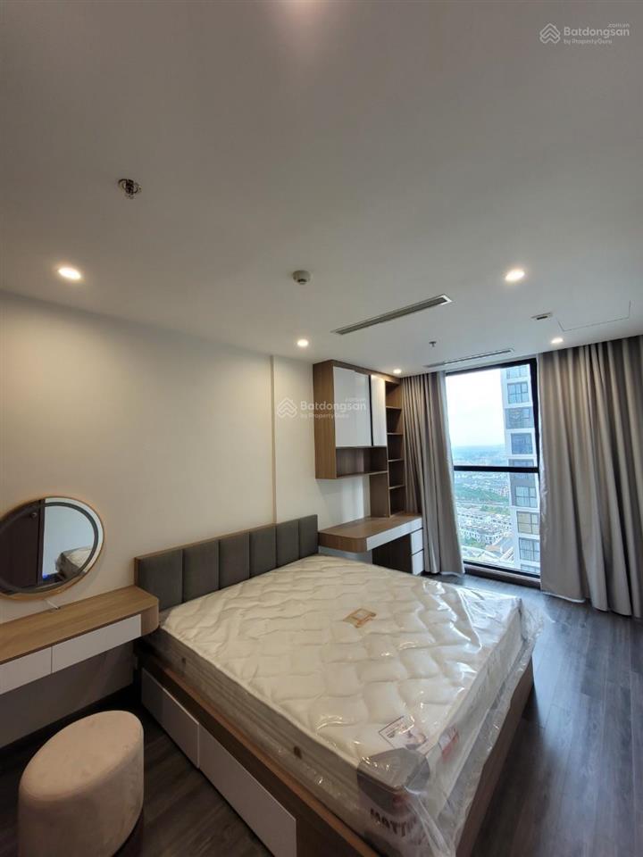 Nội thất sang trọng, cạnh nhà để xe  2pn 2wc diện tích rộng tại tonkin vinhomes smart 0365 811 ***