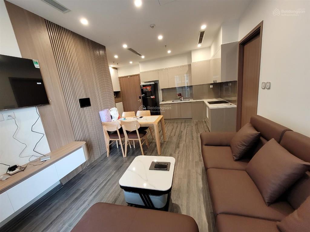 Nội thất sang trọng, cạnh nhà để xe  2pn 2wc diện tích rộng tại tonkin vinhomes smart 0365 811 ***
