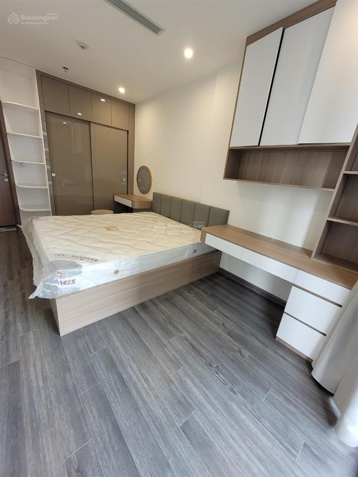 Nội thất sang trọng, cạnh nhà để xe  2pn 2wc diện tích rộng tại tonkin vinhomes smart 0365 811 ***