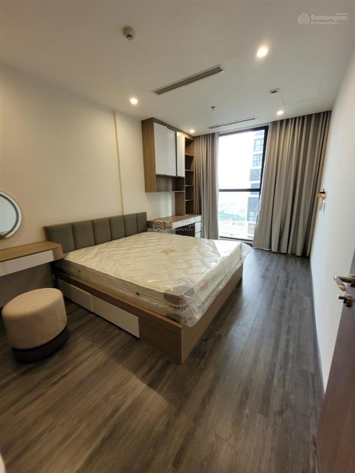 Nội thất sang trọng, cạnh nhà để xe  2pn 2wc diện tích rộng tại tonkin vinhomes smart 0365 811 ***