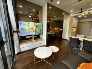 Chính chủ cho thuê căn hộ 2pn phân khu masteri, view hồ, có slot gửi xe ô tô  0365 811 ***