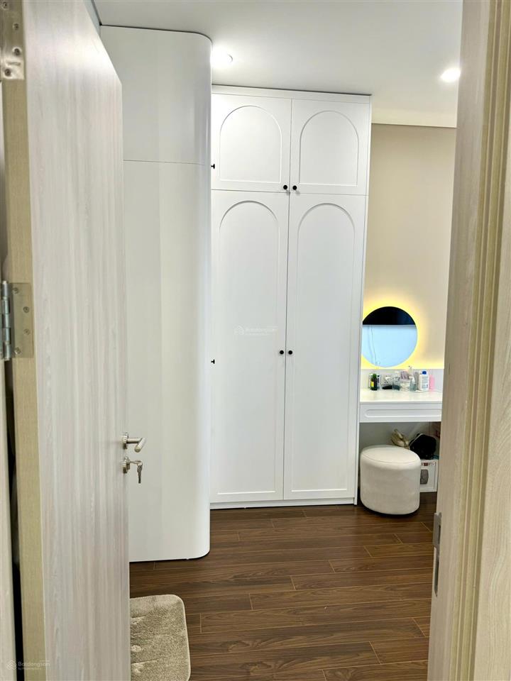 Căn hộ 2pn 2wc cho thuê tone sáng, view thoáng, nội thất luxury tại masteri smart city 0365 811 ***
