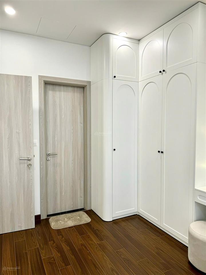 Căn hộ 2pn 2wc cho thuê tone sáng, view thoáng, nội thất luxury tại masteri smart city 0365 811 ***