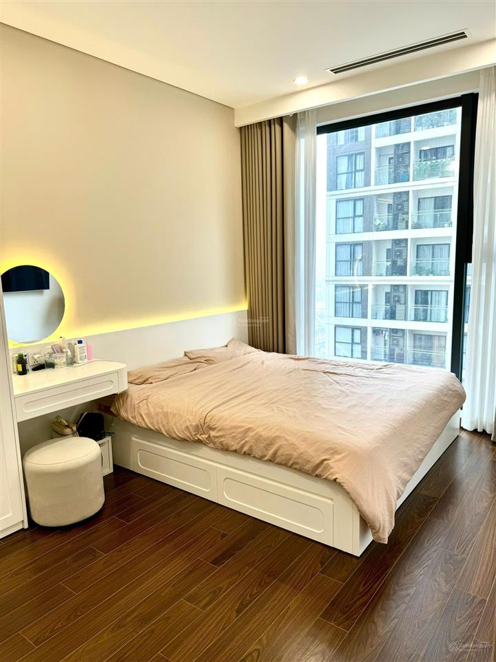 Căn hộ 2pn 2wc cho thuê tone sáng, view thoáng, nội thất luxury tại masteri smart city 0365 811 ***