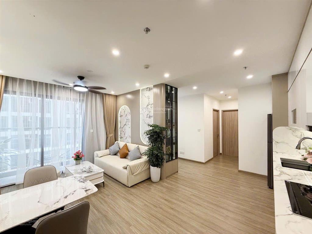 Mình cho thuê căn hộ 2 ngủ cạnh nhà để xe ô tô, nội thất mới 100%, chủ nhà dễ tính,  0365 811 ***