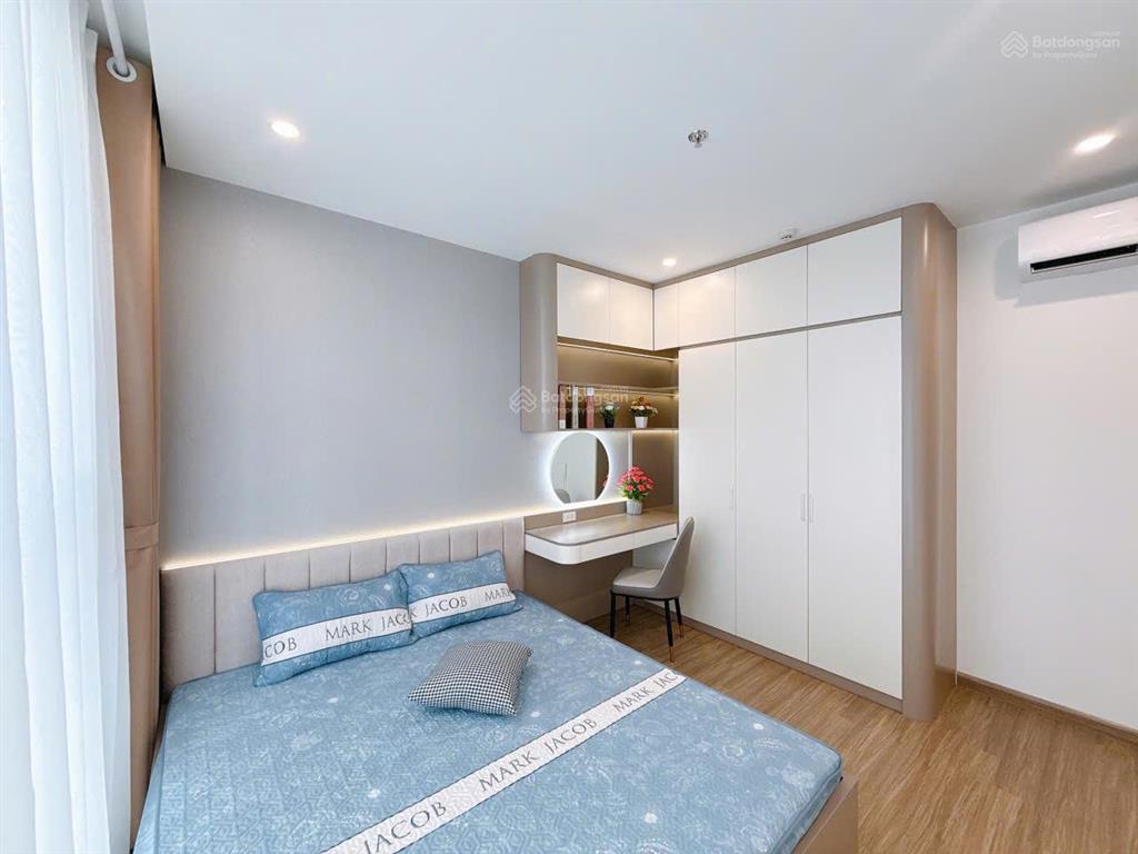 Mình cho thuê căn hộ 2 ngủ cạnh nhà để xe ô tô, nội thất mới 100%, chủ nhà dễ tính,  0365 811 ***