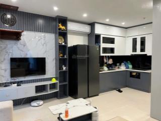 Nhà mới hoàn thiện nội thất, tôi cần cho thuê căn hộ 2pn 2wc view trực diện bể bơi,  0365 811 ***