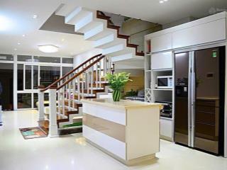 Chính chủ cần tiền bán gấp nhà liền kề kđt văn phú dt90m2  21.5 tỷ  ngay cạnh ubnd quận hà đông