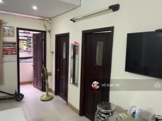 Cc 595 cmt8 lầu 1 lô góc 3pn có cửa sổ mỗi phòng full nội thất giá 3,25tỷ  0918 220 *** mr.trí