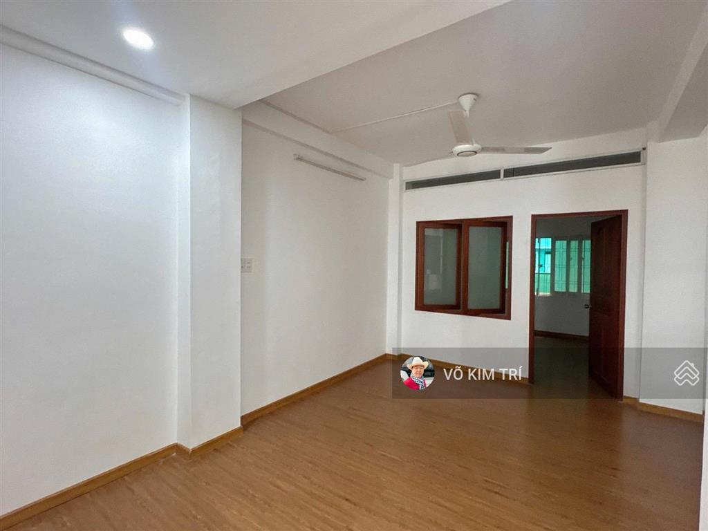 Cc 234 phan văn trị, 74m2 có thang máy 2pn shr, giá 3,25 tỷ