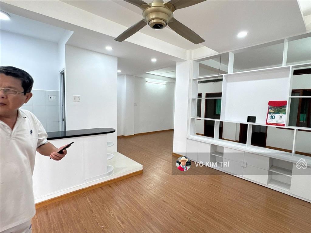 Cc 234 phan văn trị, 74m2 có thang máy 2pn shr, giá 3,25 tỷ