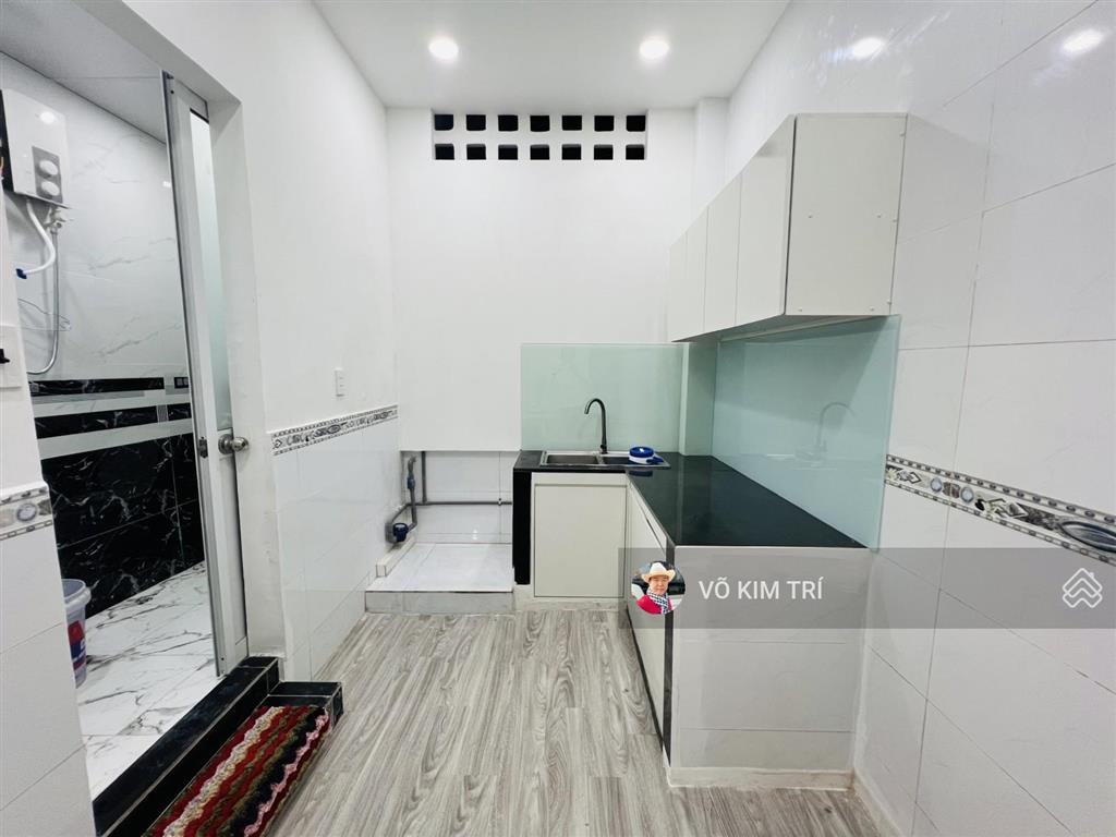 Bình thạnh cc vũ huy tấn 2pn shr tầng trệt giá 4,85tỷ