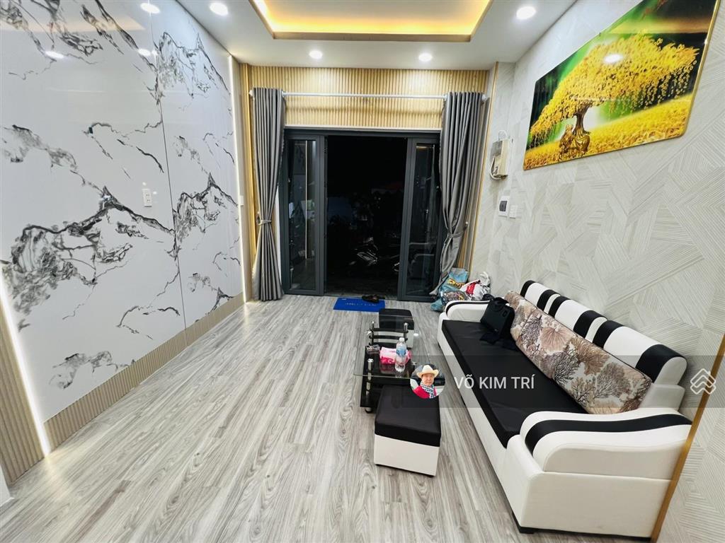 Bình thạnh cc vũ huy tấn 2pn shr tầng trệt giá 4,85tỷ