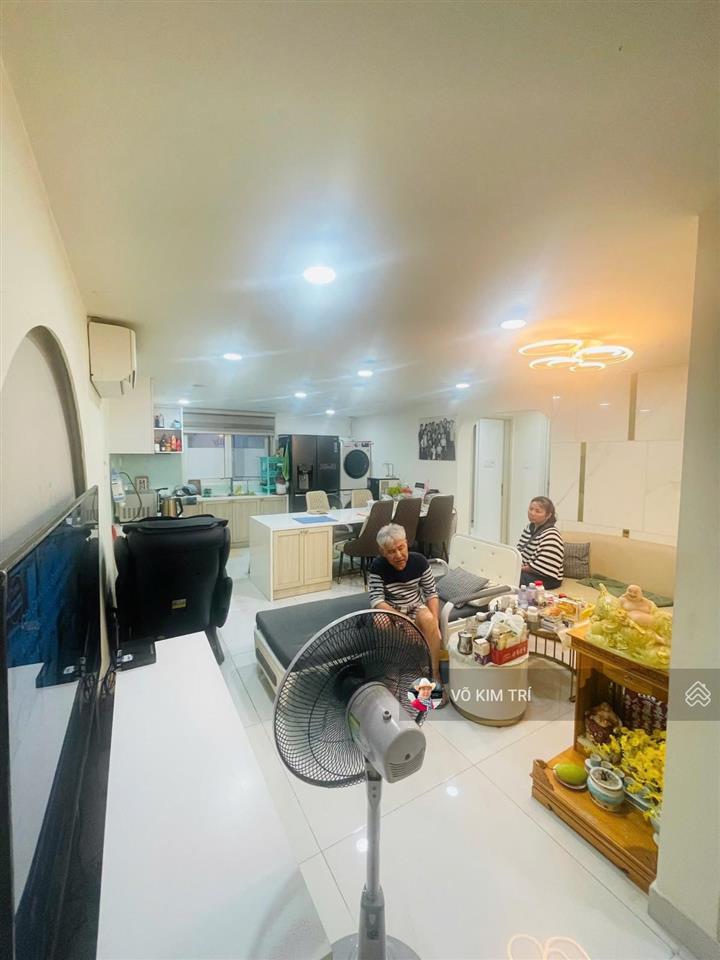 Quận 5 cc chiêu anh cát tầng 1 shr 72m2 2pn 2wc giá 3,3tỷ