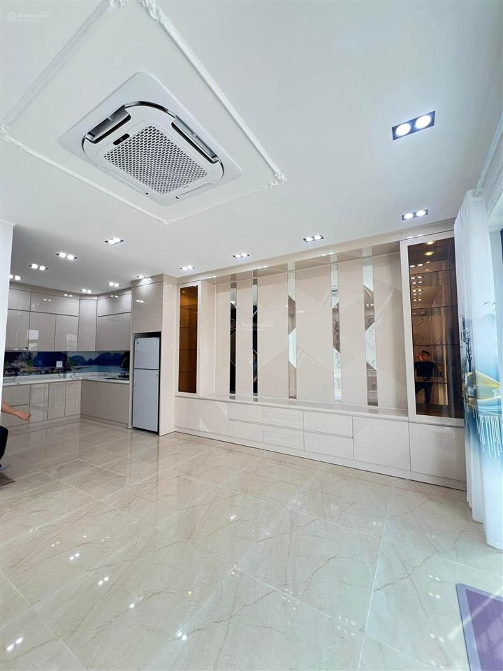 Chính chủ bán tòa nhà cầu giấy ô tô tránh kinh doanh đỉnh giá tốt nhất khu vực