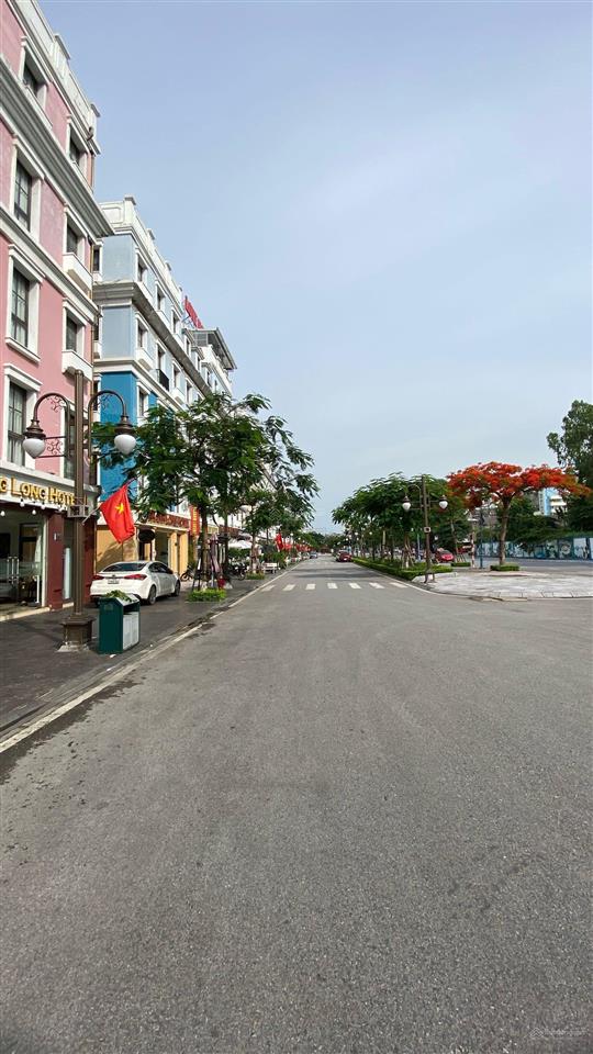 Cần bán gấp căn shophouse khu 7 màu sổ đỏ lâu dài, mặt đường hạ long