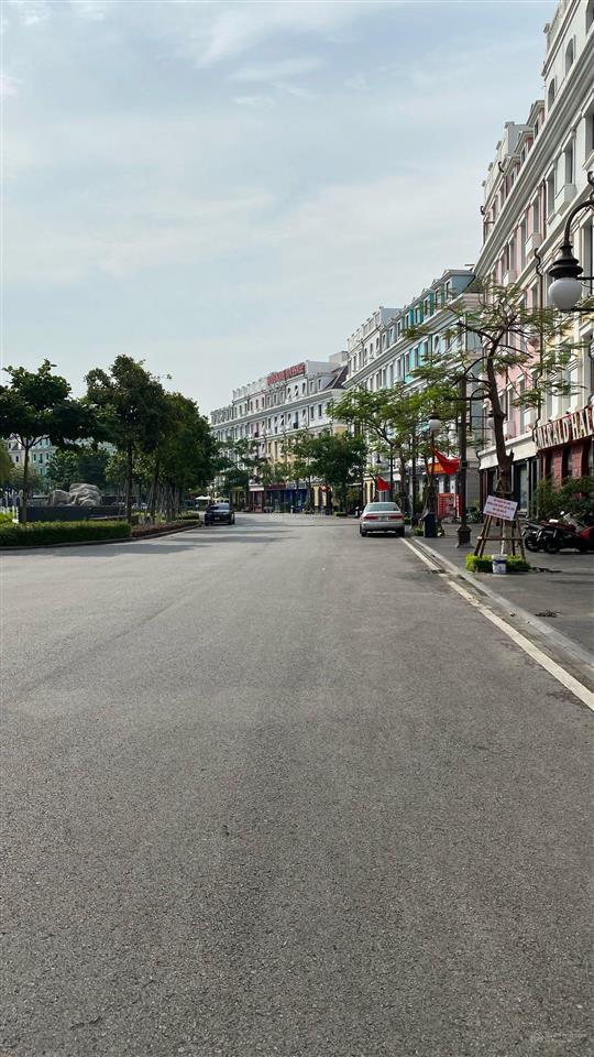 Cần bán gấp căn shophouse khu 7 màu sổ đỏ lâu dài, mặt đường hạ long