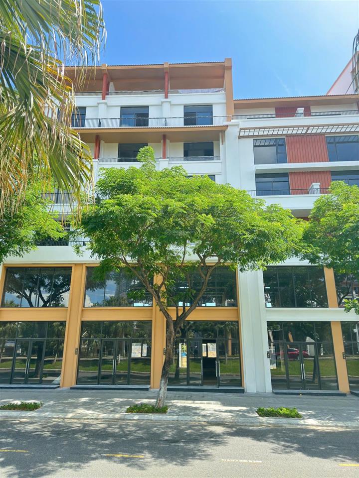 Bán cắt lỗ 1 tỷ căn shophouse 7 tầng ngay chân cầu trần thị lý