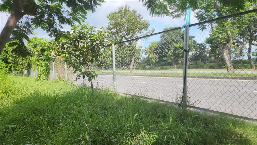 Bán tài sản kh đầu tư mặt tiền đại lộ nguyễn văn linh, dt 256x130m, cn 19.200m2, giá 11 tr/m