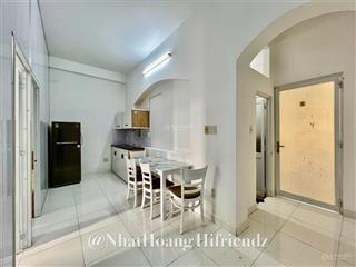 2 phòng ngủ 50m2 full nội thất máy giặt riêng 5ng4xe ngay mặt tiền âu cơ qtb gần đh văn hiến