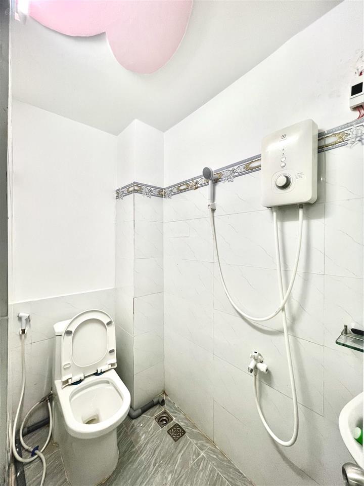 Cho thuê căn hộ 5ng4xe 2pn 50m2 full nt máy giặt balcon ngay cầu vượt 3/2 đh kinh tế ueh quận 10